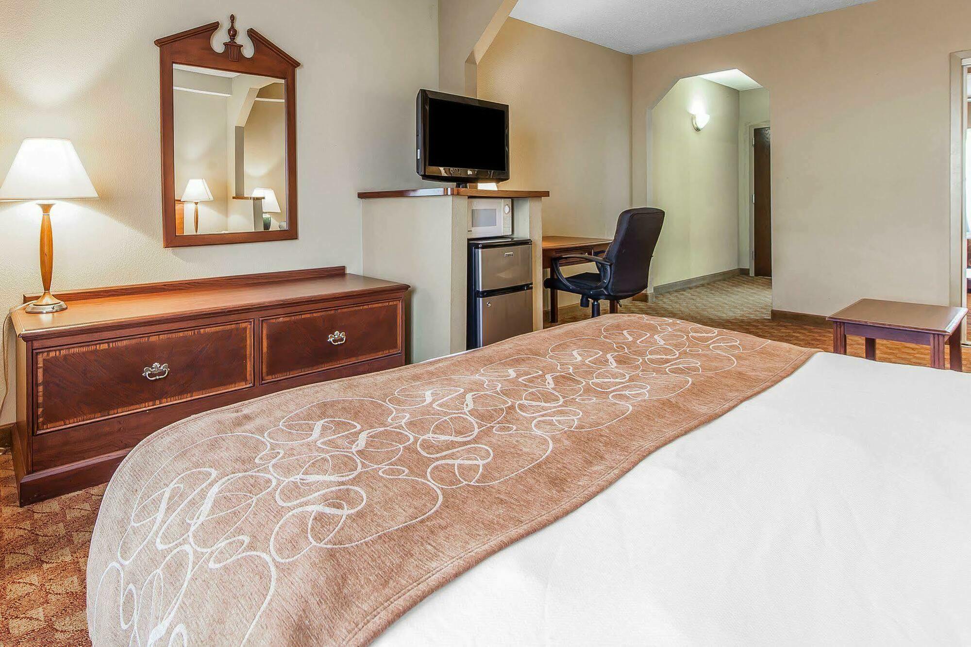 Comfort Suites Knoxville Airport Alcoa Extérieur photo
